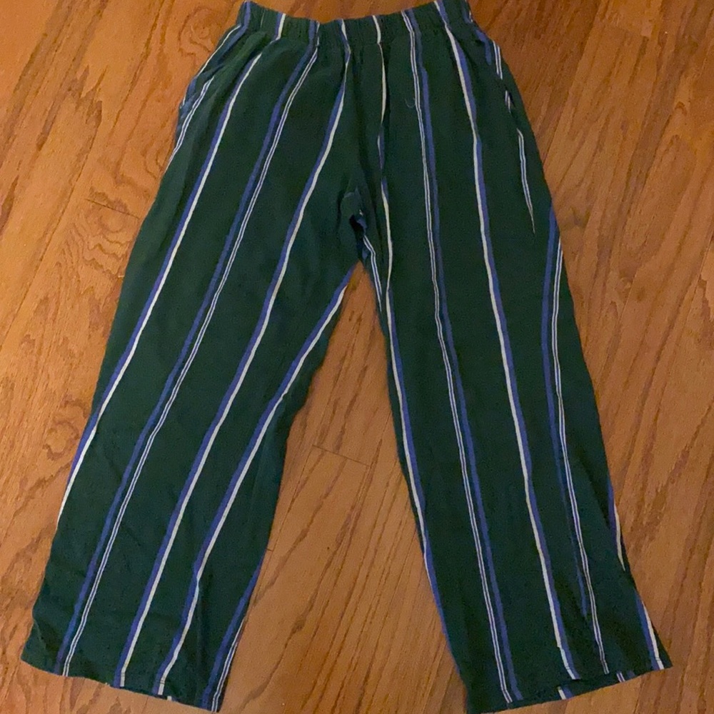 Small Urban Outfitters green striped pants